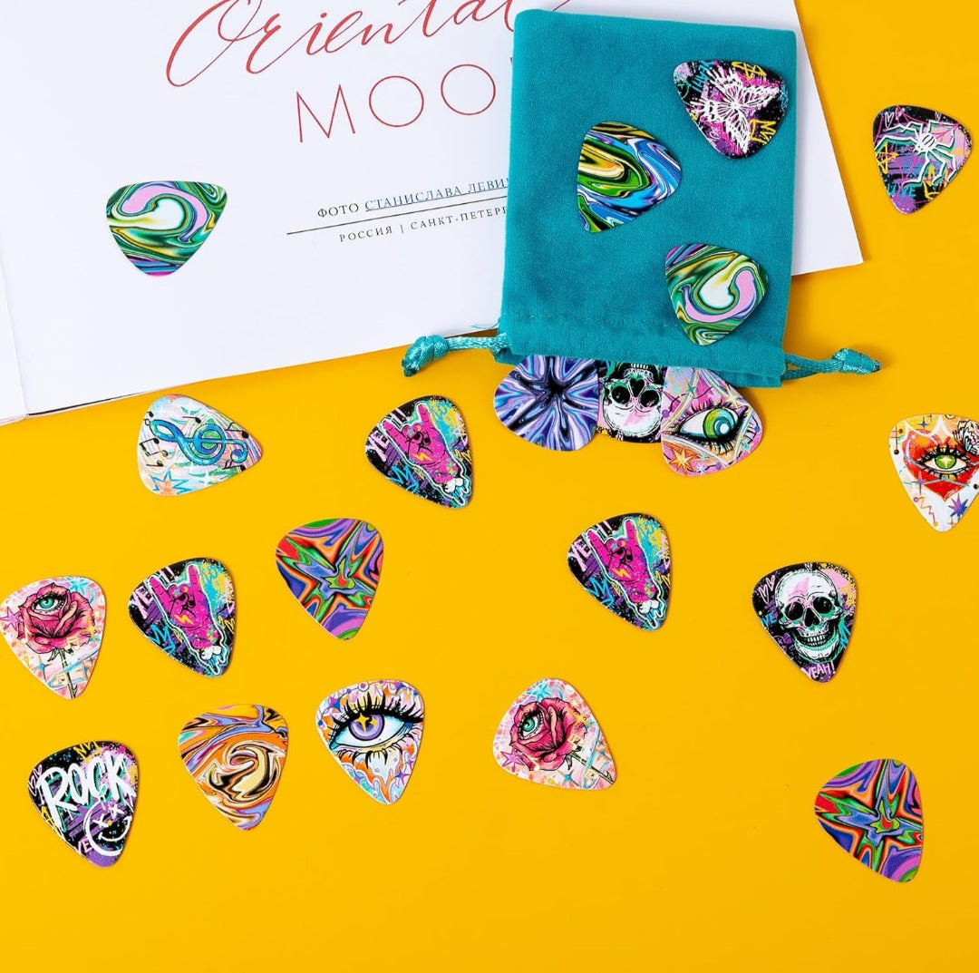 Trippy 15pcs Guitar Picks Premium Celluloid Guitar Pick with Free Pick Tin, Thin Medium Heavy Thickness for Acoustic, Electric Guitar, Bass, 0.46mm, 0.71mm,1mm Graffiti/Psychedelic Theme