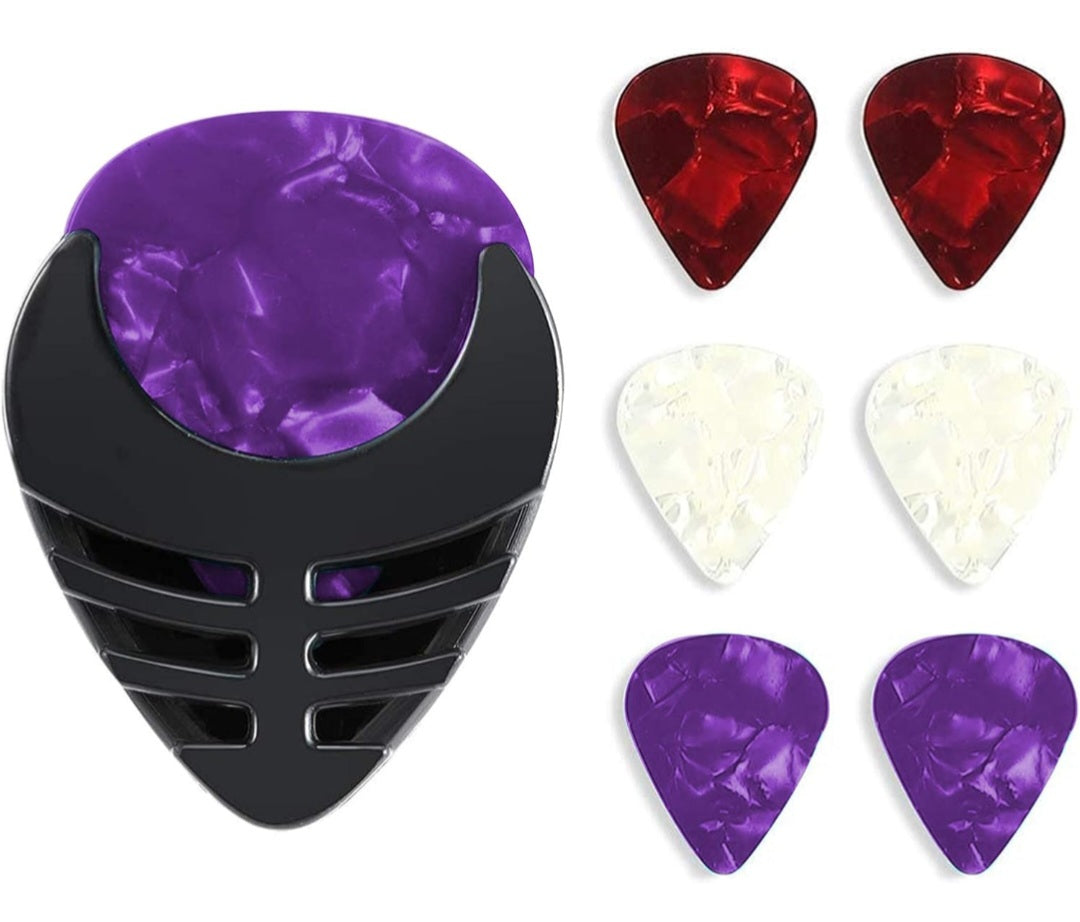 Complete Guitar Accessory Kit – Capo, Wall Hanger, String Winder, Fret Cleaner & Spare Strings